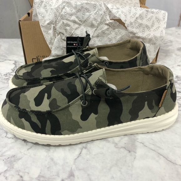 Nib Hey Dude Womens Wendy Shoes Camo 